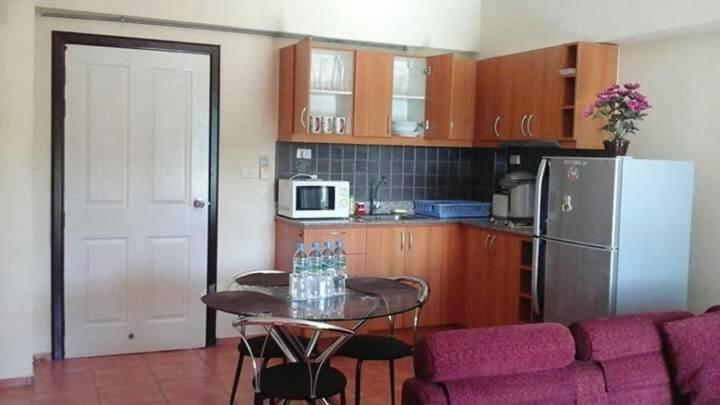 Lomsabai Apartments Bangsaen Eksteriør bilde
