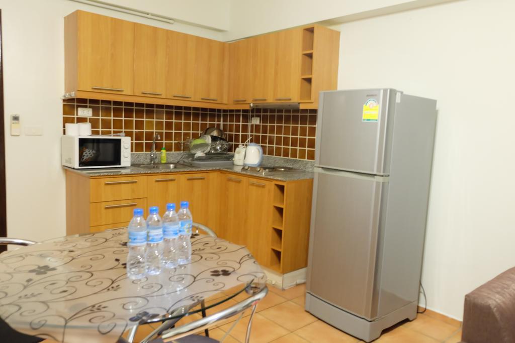 Lomsabai Apartments Bangsaen Eksteriør bilde