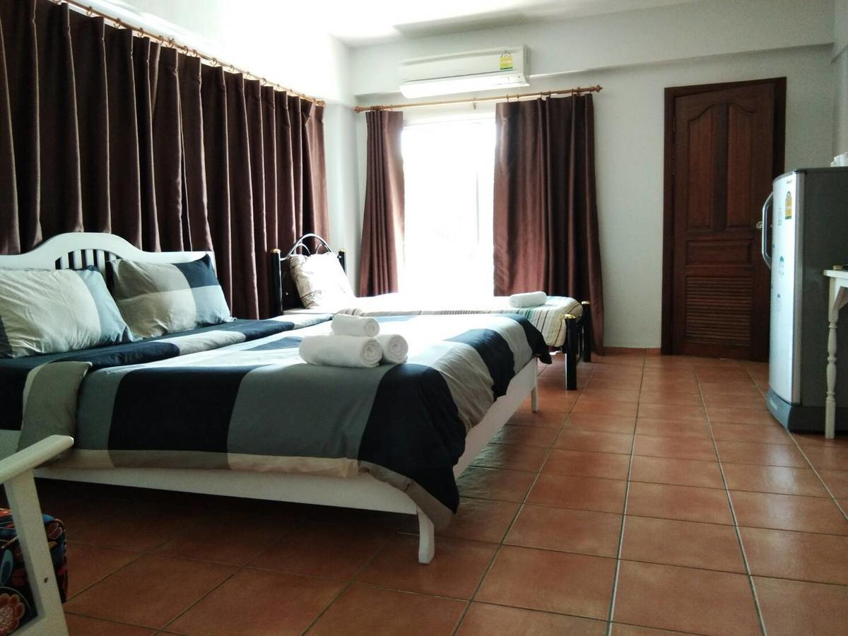 Lomsabai Apartments Bangsaen Eksteriør bilde