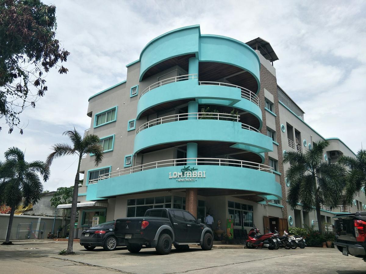 Lomsabai Apartments Bangsaen Eksteriør bilde