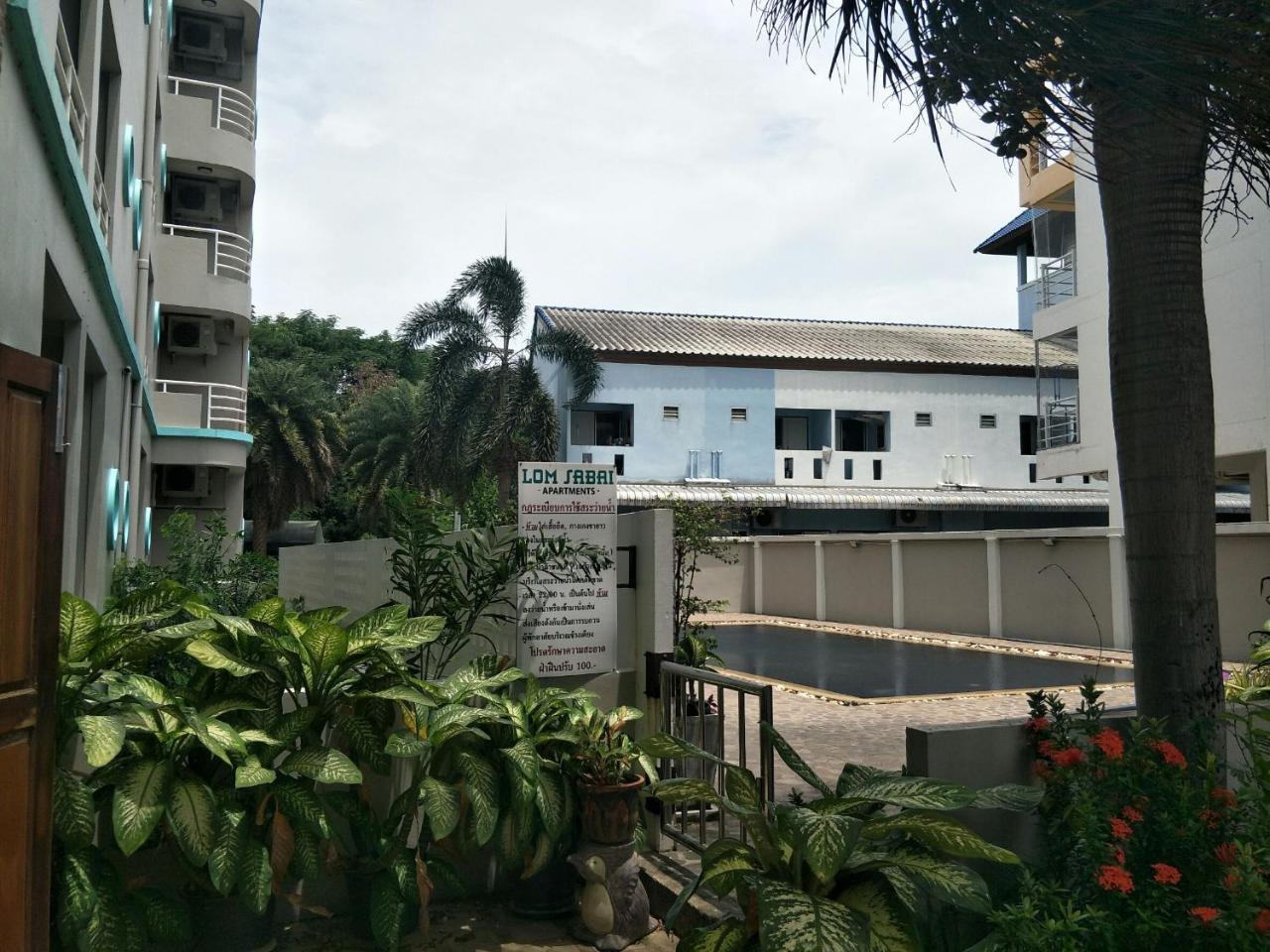 Lomsabai Apartments Bangsaen Eksteriør bilde